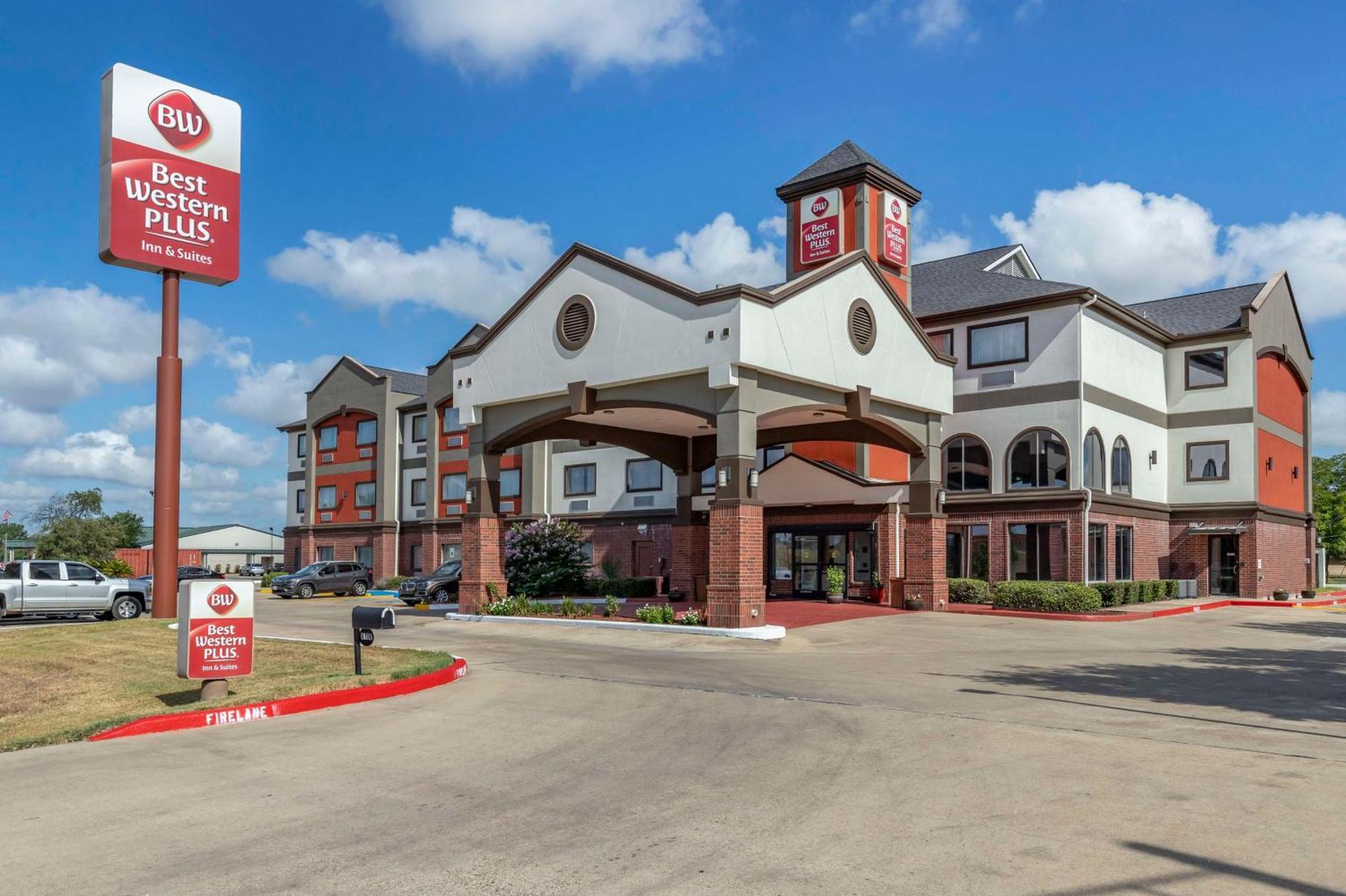 Best Western Plus Victoria Inn & Suites Экстерьер фото